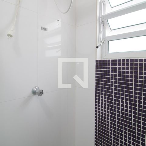 Casa de condomínio à venda com 140m², 2 quartos e 2 vagasBanheiro da Suíte 1