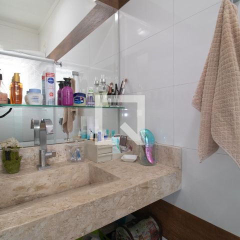 Casa de condomínio à venda com 140m², 2 quartos e 2 vagasBanheiro da Suíte 2