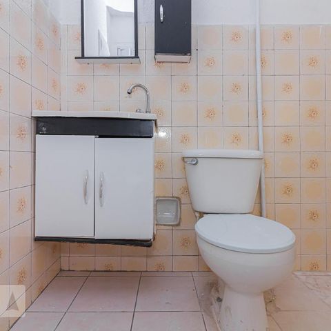 Casa à venda com 35m², 1 quarto e sem vagaBanheiro