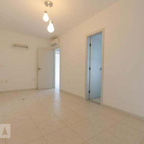 Apartamento para alugar com 50m², 2 quartos e 1 vagaSuíte