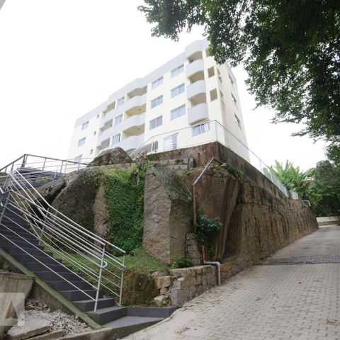 Apartamento para alugar com 50m², 2 quartos e 1 vagaFachada do bloco