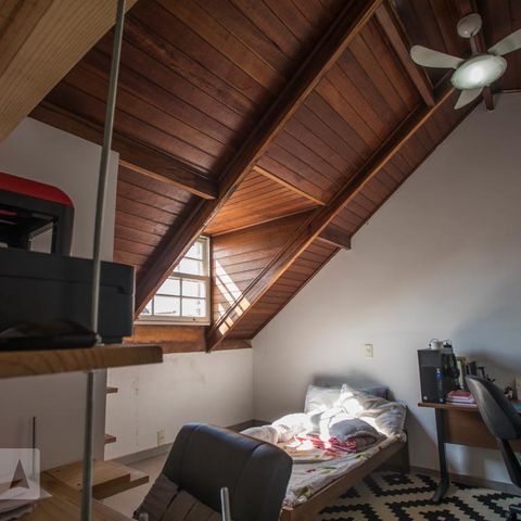 Casa de condomínio à venda com 130m², 3 quartos e 2 vagasSuite - Piso Superior