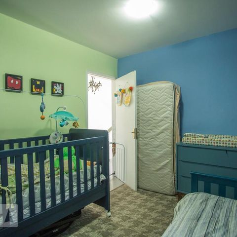 Casa de condomínio à venda com 130m², 3 quartos e 2 vagasQuarto 3