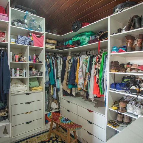 Casa de condomínio à venda com 130m², 3 quartos e 2 vagasSuite - Closet