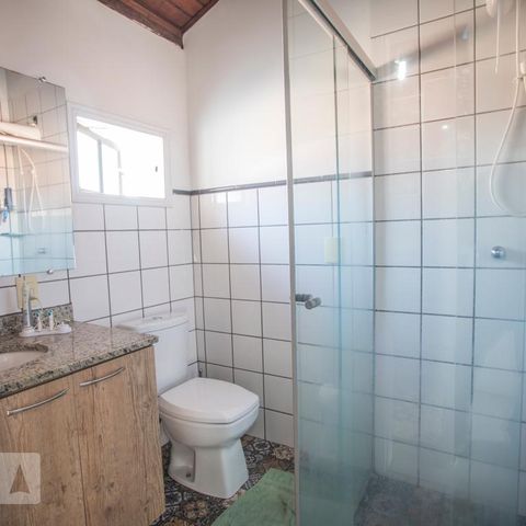 Casa de condomínio à venda com 130m², 3 quartos e 2 vagasBanheiro Suite