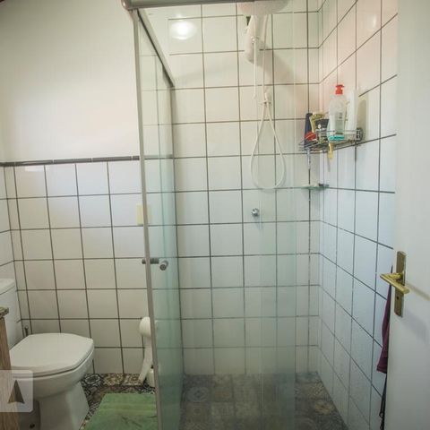 Casa de condomínio à venda com 130m², 3 quartos e 2 vagasBanheiro Suite
