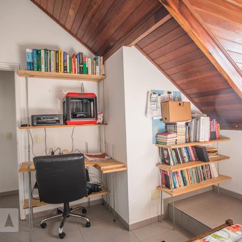 Casa de condomínio à venda com 130m², 3 quartos e 2 vagasSuite
