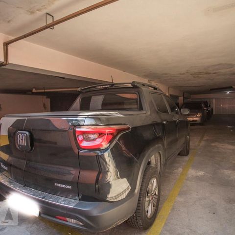 Casa de condomínio à venda com 130m², 3 quartos e 2 vagasGaragem do condomínio
