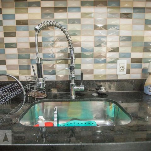Casa de condomínio à venda com 130m², 3 quartos e 2 vagasCozinha - Torneira