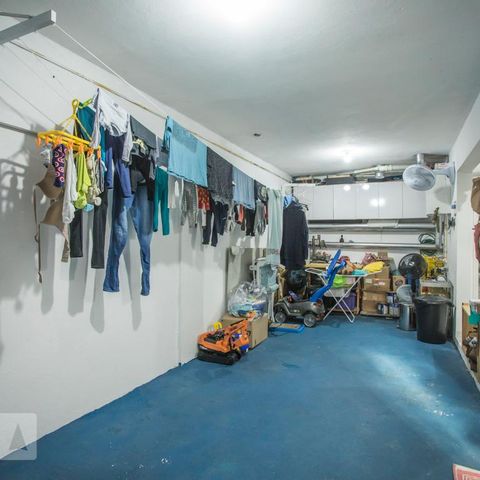 Casa de condomínio à venda com 130m², 3 quartos e 2 vagasGaragem