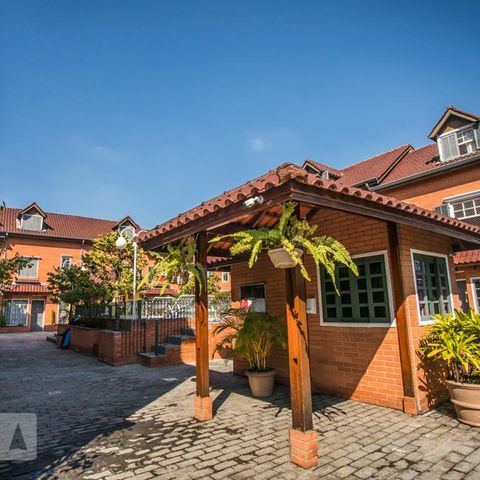 Casa de condomínio à venda com 130m², 3 quartos e 2 vagasHall de entrada