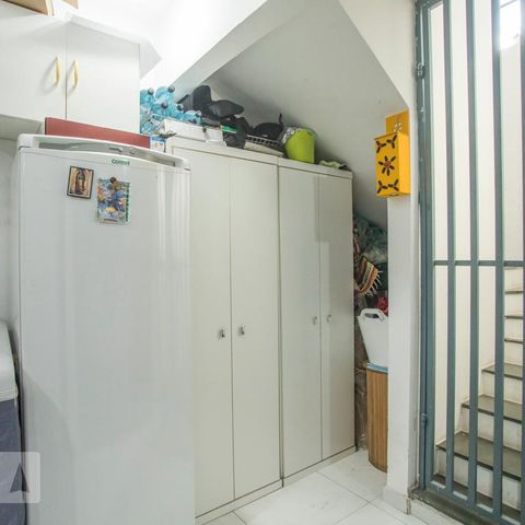 Casa de condomínio à venda com 130m², 3 quartos e 2 vagasÁrea de Serviço