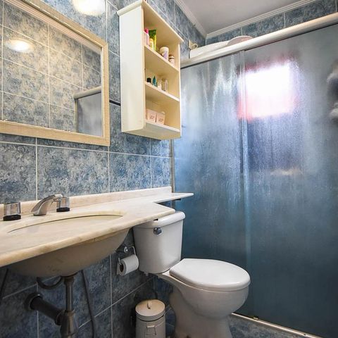 Casa à venda com 100m², 3 quartos e 2 vagasBanheiro suíte
