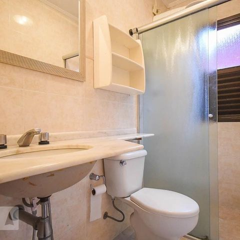 Casa à venda com 100m², 3 quartos e 2 vagasBanheiro