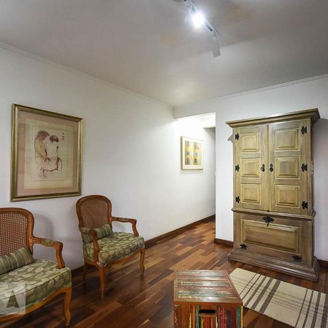 Casa à venda com 100m², 3 quartos e 2 vagasSala