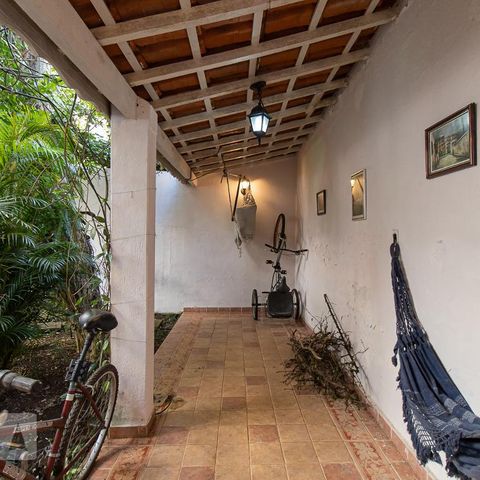 Casa à venda com 279m², 4 quartos e 4 vagasQuintal