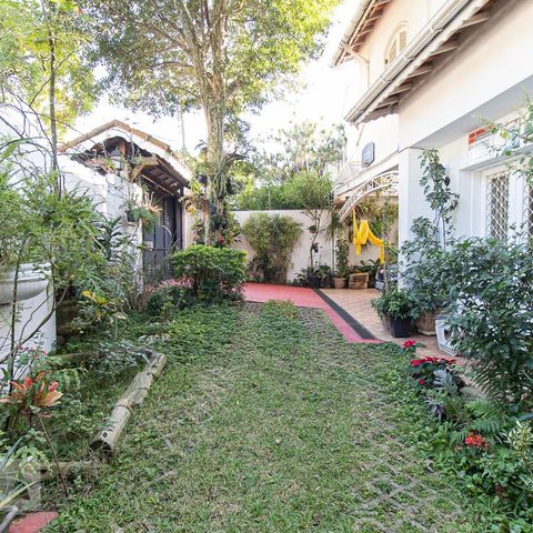 Casa à venda com 279m², 4 quartos e 4 vagasJardim