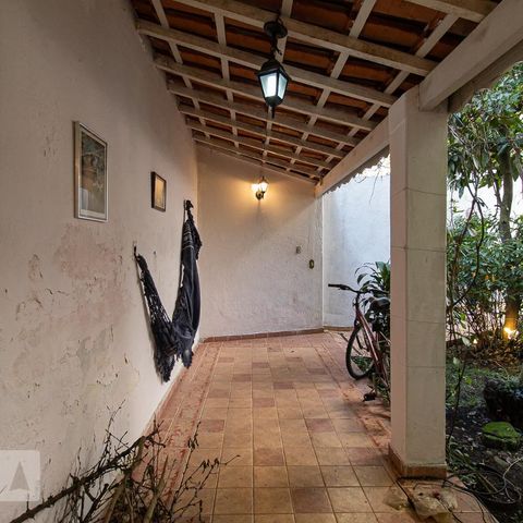 Casa à venda com 279m², 4 quartos e 4 vagasQuintal