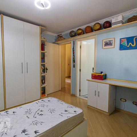 Casa à venda com 279m², 4 quartos e 4 vagasSuíte 2