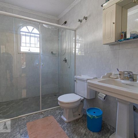 Casa à venda com 279m², 4 quartos e 4 vagasBanheiro Social 2