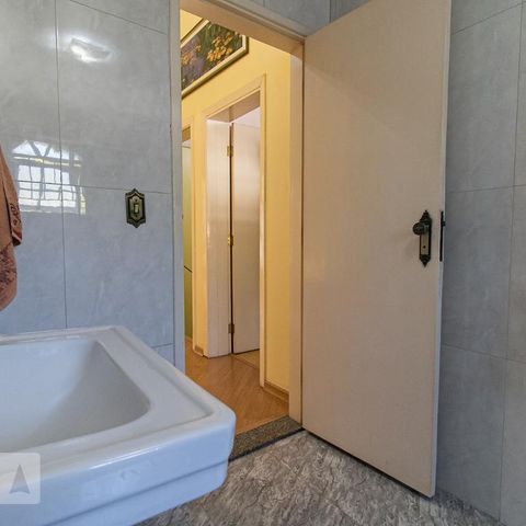 Casa à venda com 279m², 4 quartos e 4 vagasBanheiro Social 2
