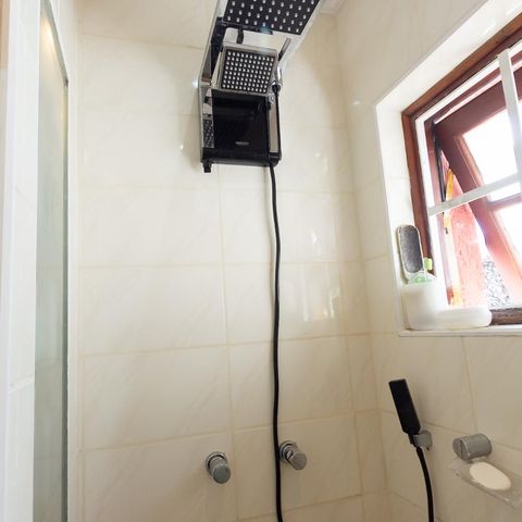 Casa à venda com 144m², 4 quartos e 2 vagasBanheiro