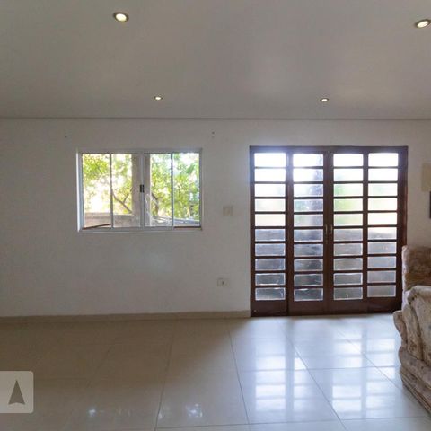 Casa à venda com 200m², 3 quartos e 1 vagaDetalhe Sala