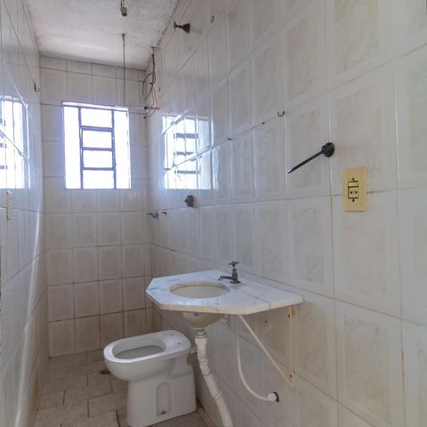 Casa à venda com 200m², 3 quartos e 1 vagaBanheiro da Suíte 2