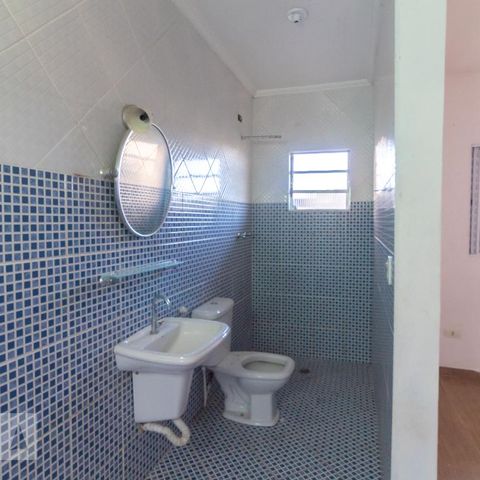 Casa à venda com 200m², 3 quartos e 1 vagaBanheiro da Suíte