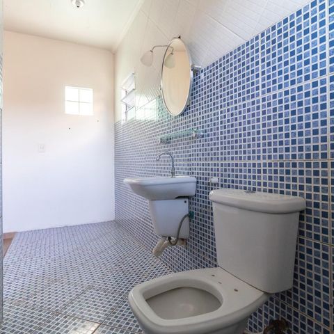 Casa à venda com 200m², 3 quartos e 1 vagaBanheiro da Suíte