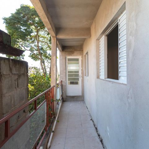 Casa à venda com 200m², 3 quartos e 1 vagaCorredor externo