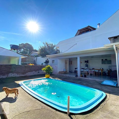 Casa à venda com 125m², 2 quartos e 1 vagaPiscina