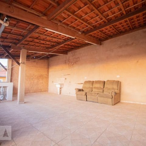 Casa à venda com 165m², 3 quartos e 2 vagasfundos