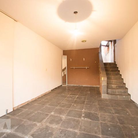 Casa à venda com 165m², 3 quartos e 2 vagasgaragem