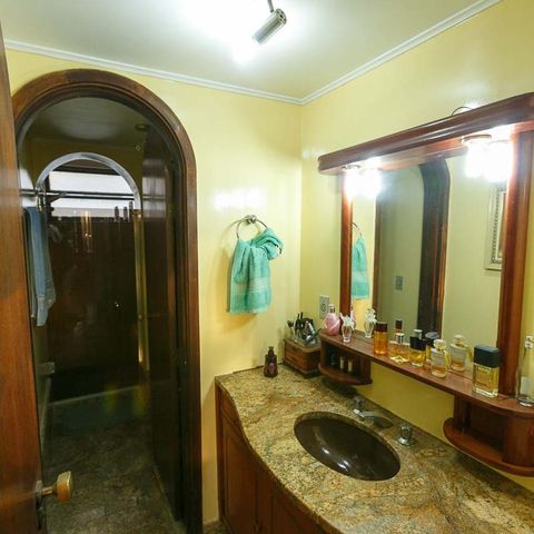 Apartamento para alugar com 176m², 3 quartos e 2 vagasBanheiro da Suíte