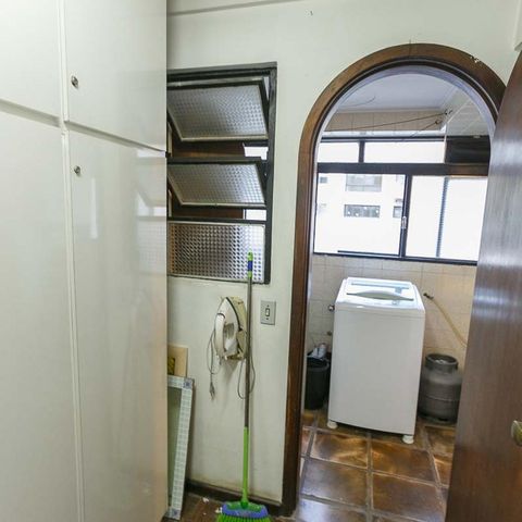 Apartamento para alugar com 176m², 3 quartos e 2 vagasQuarto de Serviço