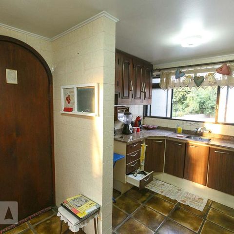 Apartamento para alugar com 176m², 3 quartos e 2 vagasCozinha