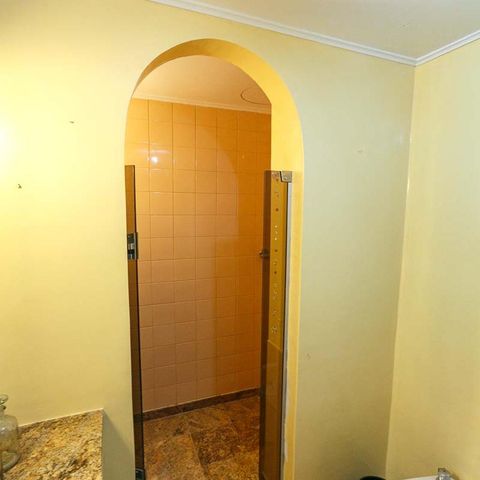Apartamento para alugar com 176m², 3 quartos e 2 vagasBanheiro