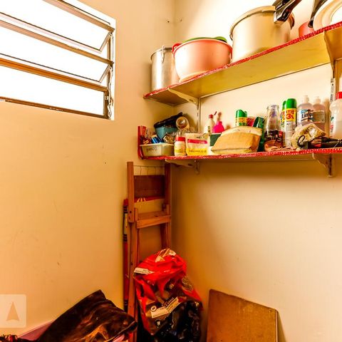 Casa à venda com 130m², 4 quartos e 2 vagas Casa à venda com 130m², 4 quartos e 2 vagasQuarto de Serviço