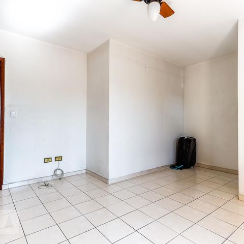 Casa à venda com 130m², 4 quartos e 2 vagas Casa à venda com 130m², 4 quartos e 2 vagasSuíte