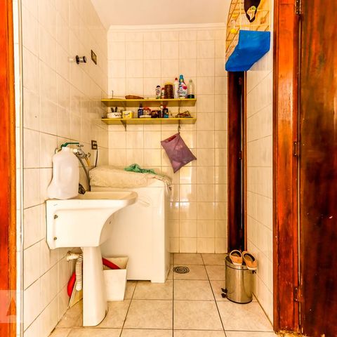 Casa à venda com 130m², 4 quartos e 2 vagas Casa à venda com 130m², 4 quartos e 2 vagasÁrea de Serviço