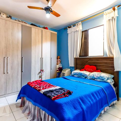 Casa à venda com 130m², 4 quartos e 2 vagas Casa à venda com 130m², 4 quartos e 2 vagasQuarto 2