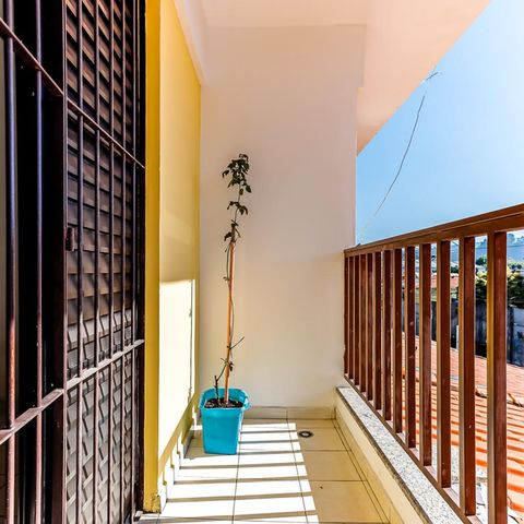 Casa à venda com 130m², 4 quartos e 2 vagas Casa à venda com 130m², 4 quartos e 2 vagasSacada da Suíte