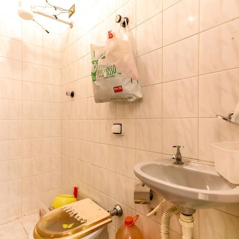 Casa à venda com 130m², 4 quartos e 2 vagas Casa à venda com 130m², 4 quartos e 2 vagasBanheiro de Serviço