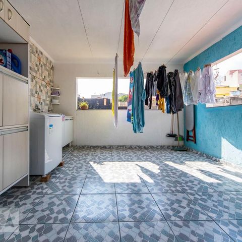 Casa à venda com 280m², 3 quartos e 2 vagasÁrea de Serviço 