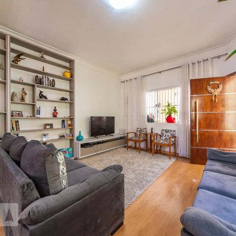 Casa à venda com 280m², 3 quartos e 2 vagasSala