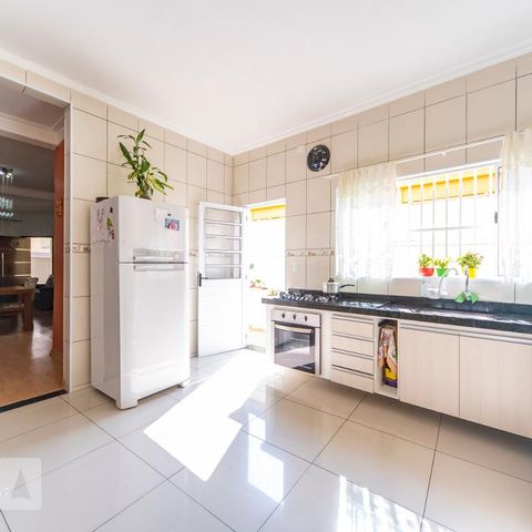 Casa à venda com 280m², 3 quartos e 2 vagasCozinha 