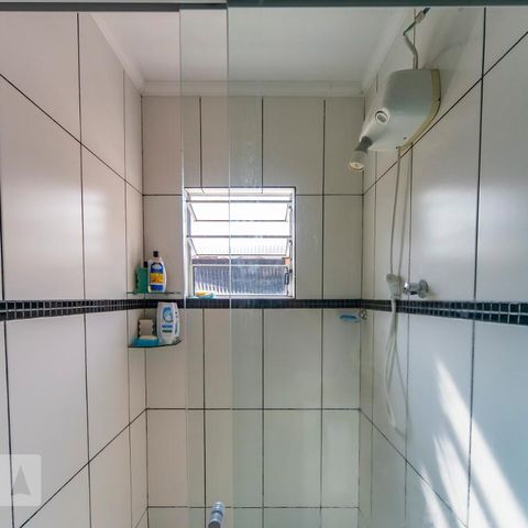 Casa à venda com 280m², 3 quartos e 2 vagasBanheiro 