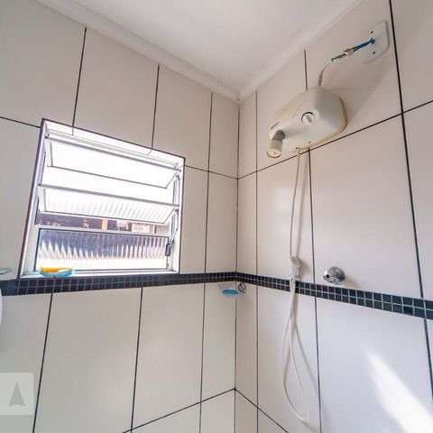 Casa à venda com 280m², 3 quartos e 2 vagasChuveiro 