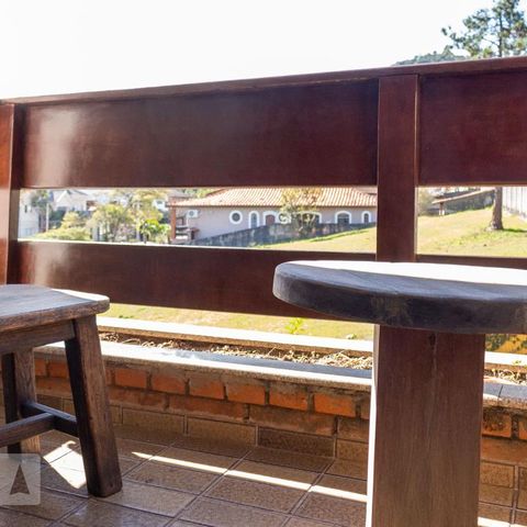 Casa à venda com 320m², 3 quartos e 4 vagasSuíte 3 Varanda